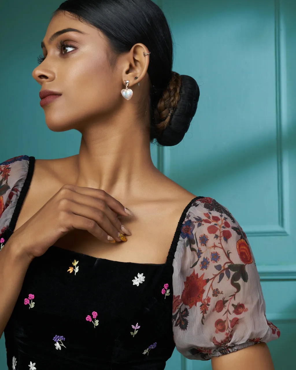 Black Velvet Blouse With Puffed Sleeves
