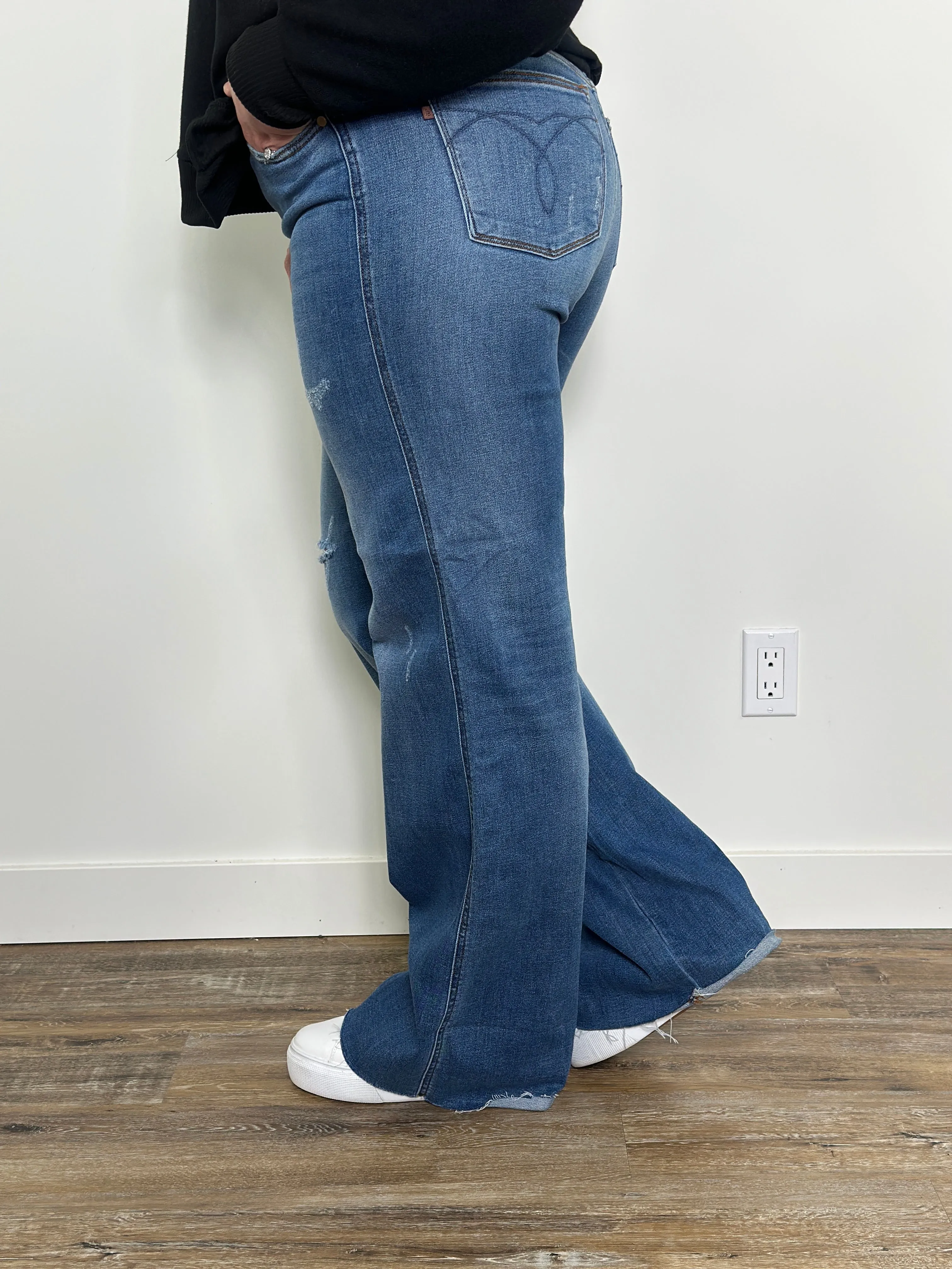Judy Blue Retro Wide Leg Jean with Optional Cuff (sizes 0/24-24W)