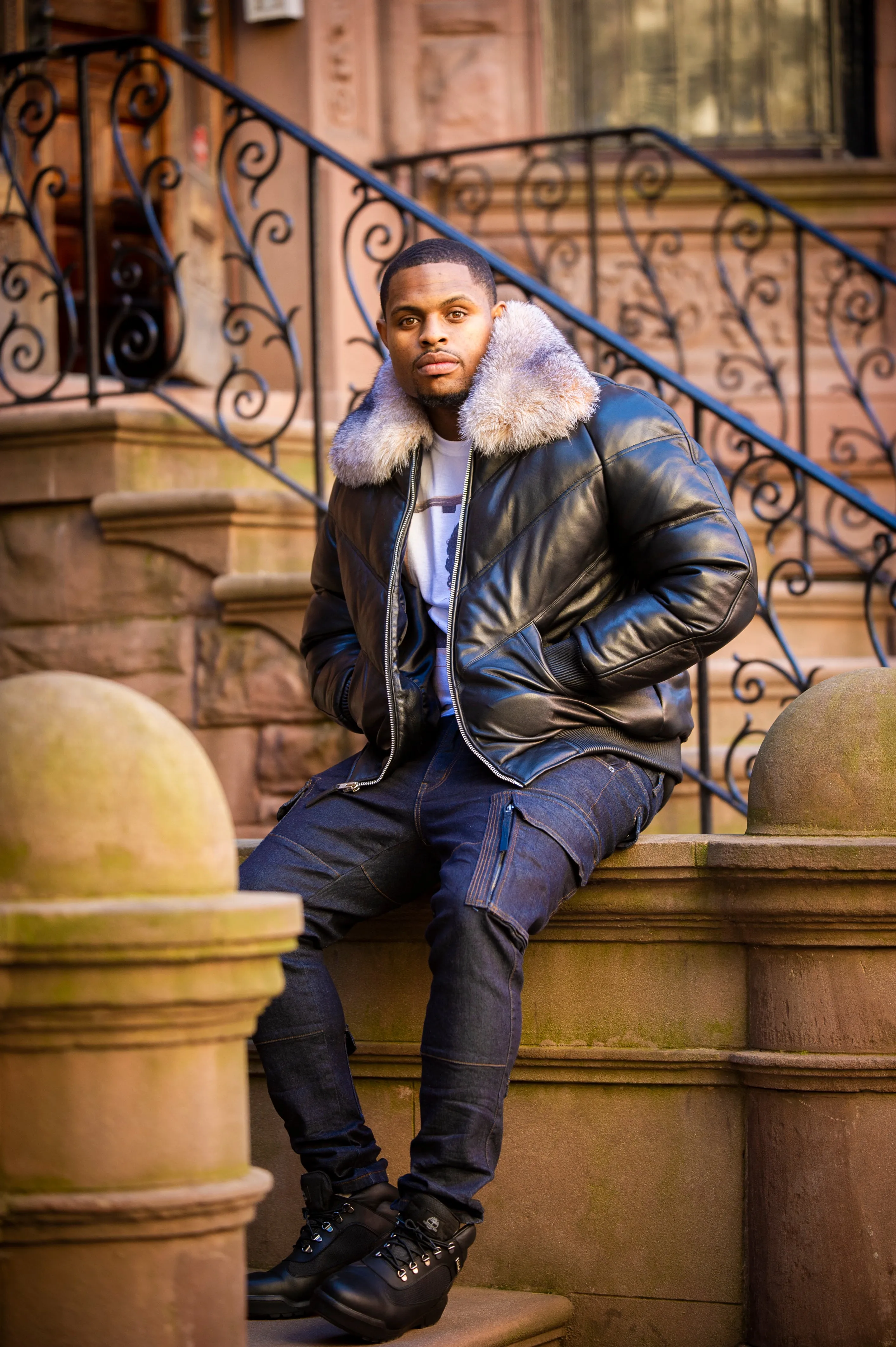 Men's V-Bomber Black Premium Fox Collar [Silver]