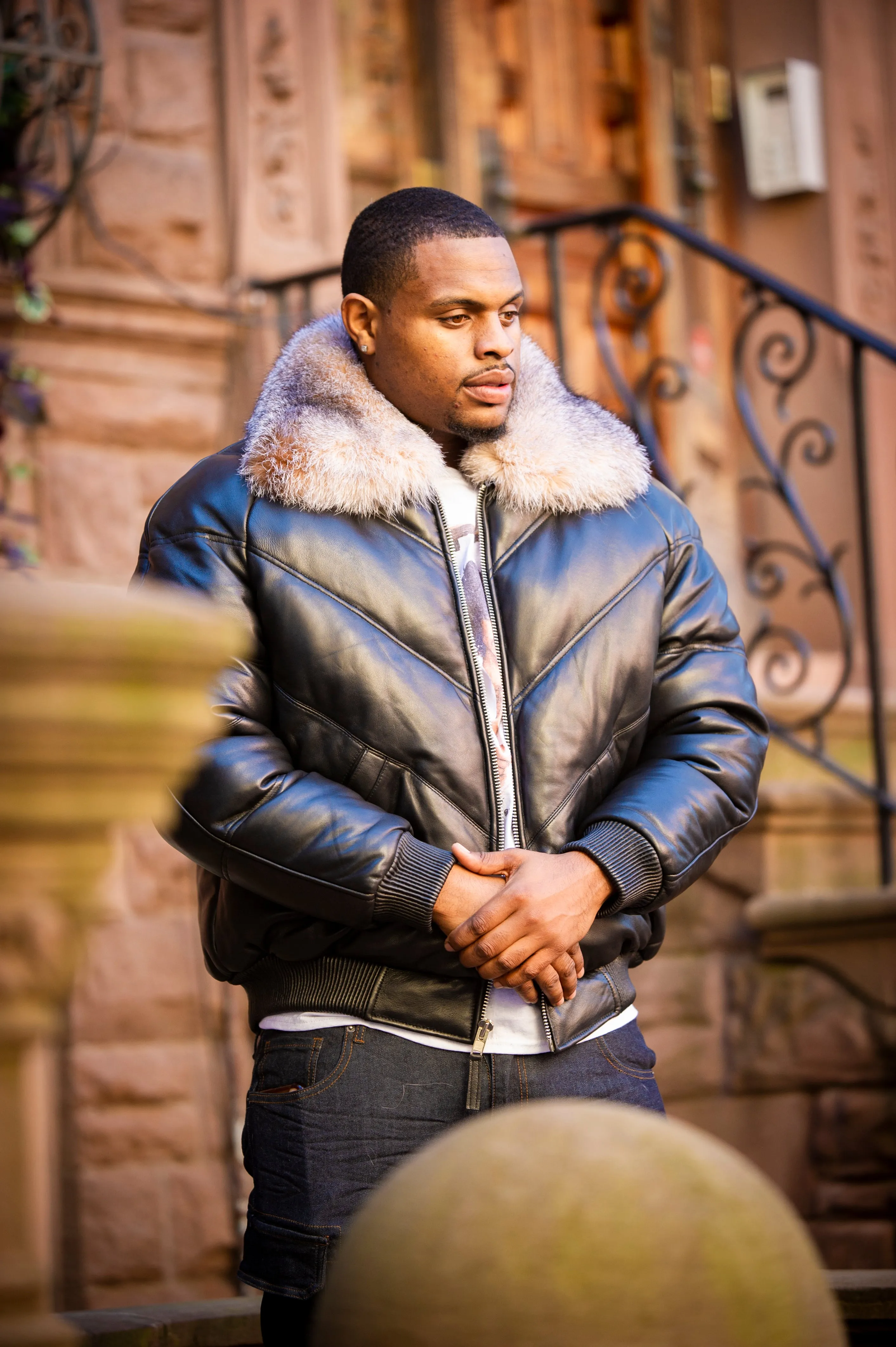 Men's V-Bomber Black Premium Fox Collar [Silver]